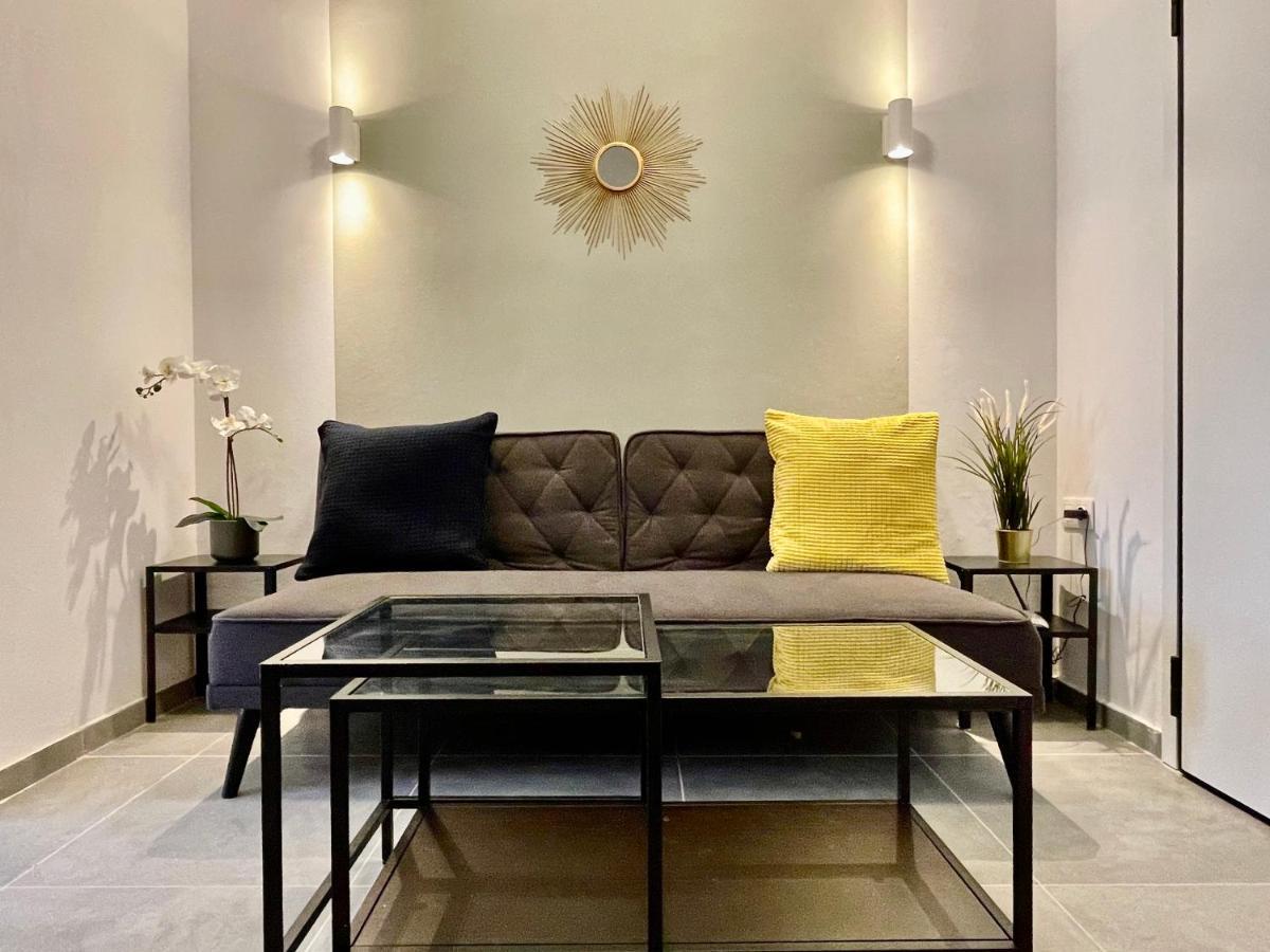 אתונה B&B Boutique Two Bedrooms Apartments מראה חיצוני תמונה